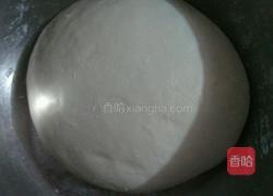 芹菜肉锅贴的做法图解1