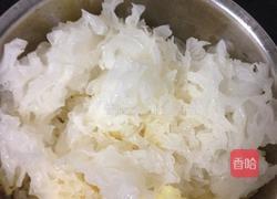 银耳糖水的做法图解2