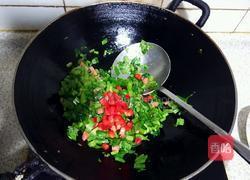火腿肠芹菜碎的做法图解8