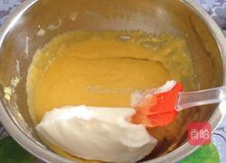 奶油裱花蛋糕8寸戚风蛋糕的做法图解7