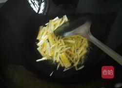蒜苗炒千张的做法图解5