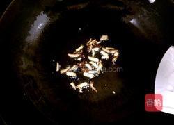 双椒爆鸡胗的做法图解3