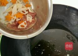 滑溜肉片炒藕的做法图解4