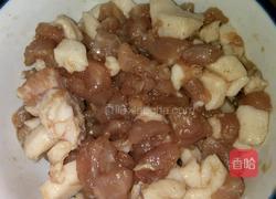 耗油肉丁油菜的做法图解3