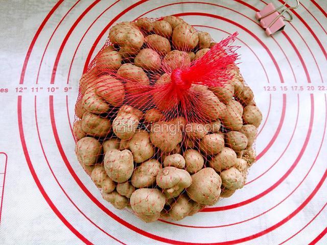 山药豆开袋洗净摘掉坏的