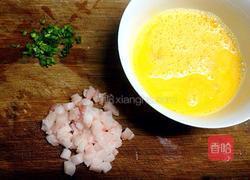 肥膘蒸蛋羹的做法图解1