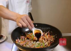肉丝炒面的做法图解7