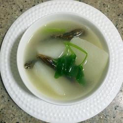 鱼干萝卜汤的做法[图]