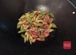 排骨炒西芹菜的做法图解11