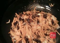 胡萝卜木耳炒鸡蛋的做法图解5