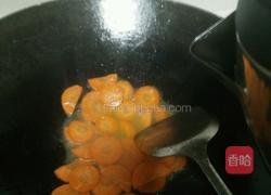 腐竹炒云耳的做法图解3