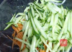 胡萝卜黄瓜丝的做法图解6
