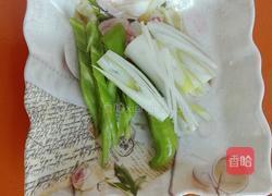 尖椒鸡蛋炒粉皮的做法图解4