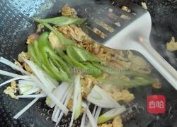 尖椒鸡蛋炒粉皮的做法图解8