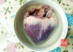 洋葱炒猪心的做法图解1