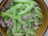 黄瓜炒瘦肉的做法[图]