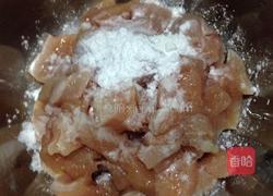 香爆鸡丁的做法图解1