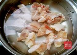 香菇红枣鸡腿汤的做法图解1