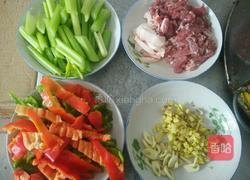 瘦肉混炒的做法图解1