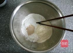 金黄焦香黄米面炸糕的做法图解2