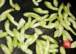 西芹炒牛肉的做法图解5