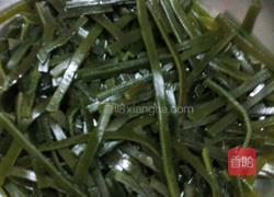 鸡蛋海带丝的做法图解1