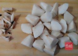 冰糖银耳炖雪梨的做法图解3