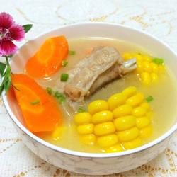 玉米胡萝卜排骨汤的做法[图]