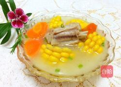 玉米胡萝卜排骨汤的做法图解10
