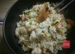 虾仁蛋炒饭的做法图解9