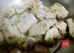 海带萝卜排骨汤的做法图解2