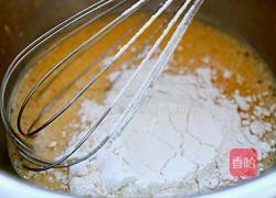 豆沙鸡蛋卷的做法图解2