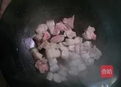 红烧肉+土豆的做法图解2