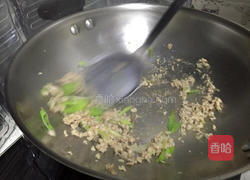 肉末炒豌豆的做法图解4