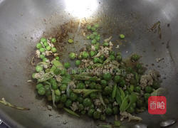 肉末炒豌豆的做法图解9