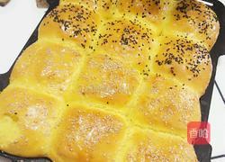 南瓜黄金餐包的做法图解12