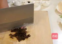 黄花木耳肉丁扒豆腐的做法图解2