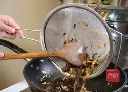 黄花木耳肉丁扒豆腐的做法图解8