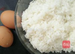煎米饭的做法图解1