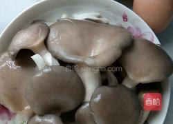 油炸蘑菇的做法图解1