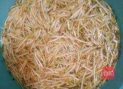 豆芽黄瓜炒粉丝的做法图解1