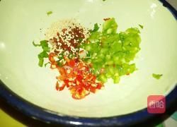 尖椒皮蛋的做法图解3