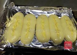 蒜蓉黄油面包的做法图解7