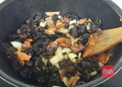 木耳白菜的做法图解4