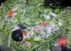 Illustration of how to cook bean sprouts in soup 10