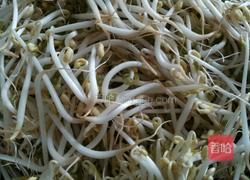凉拌绿豆芽的做法图解1
