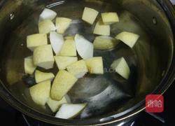 冰糖银耳炖雪梨的做法图解4