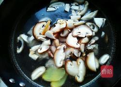 香菇白菜排骨汤的做法图解9