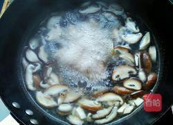 香菇白菜排骨汤的做法图解12