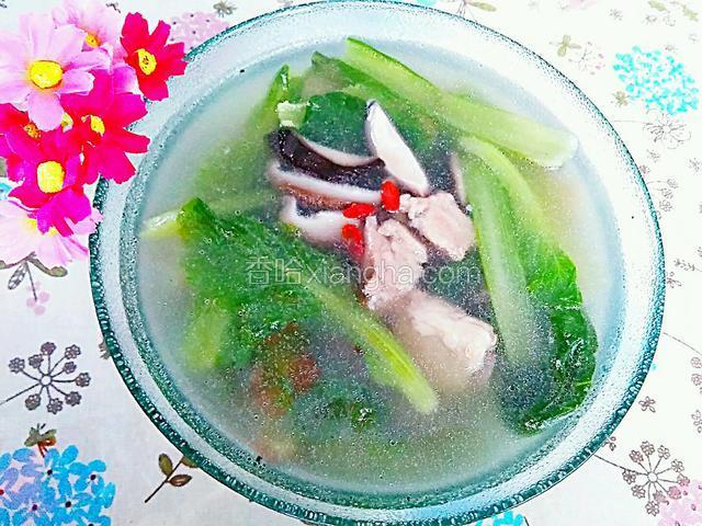 鲜香可口，清甜开胃，养身又养胃的香菇白菜排骨汤。